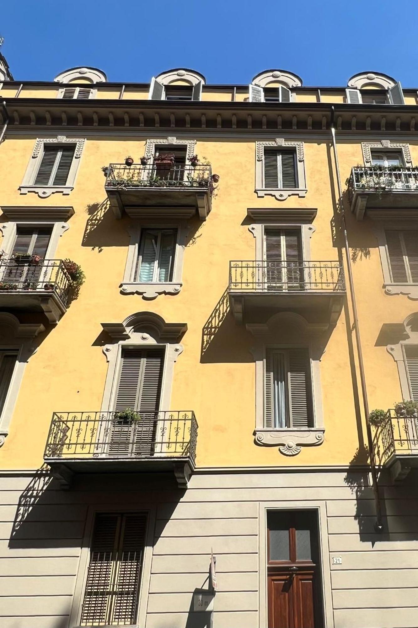 Appartamento Su Cortile Magico Турин Экстерьер фото